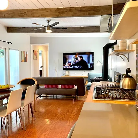 Remodeled Spacious 2Bdr2Bath King Beds Backyard